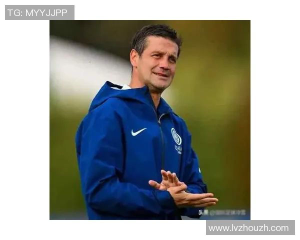 姓利的足球明星名字汇总及其成就分析与职业生涯回顾